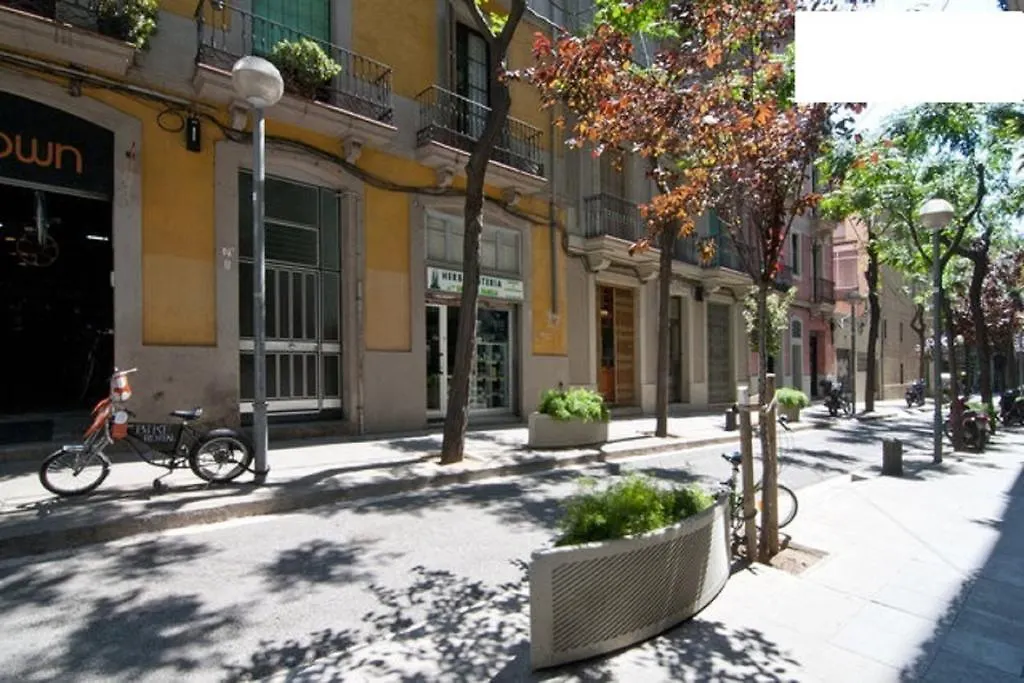 ברצלונה Quiet Apartment! Sagrada Familia! דירה
