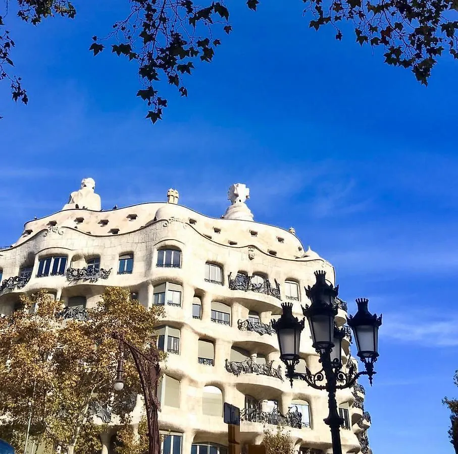 דירה ברצלונה Quiet Apartment! Sagrada Familia! ספרד